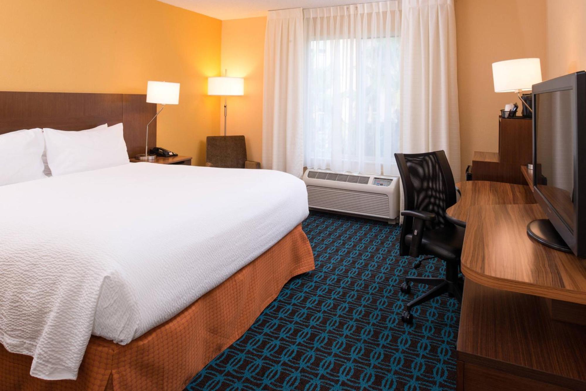 Fairfield Inn Orlando Airport Exteriör bild