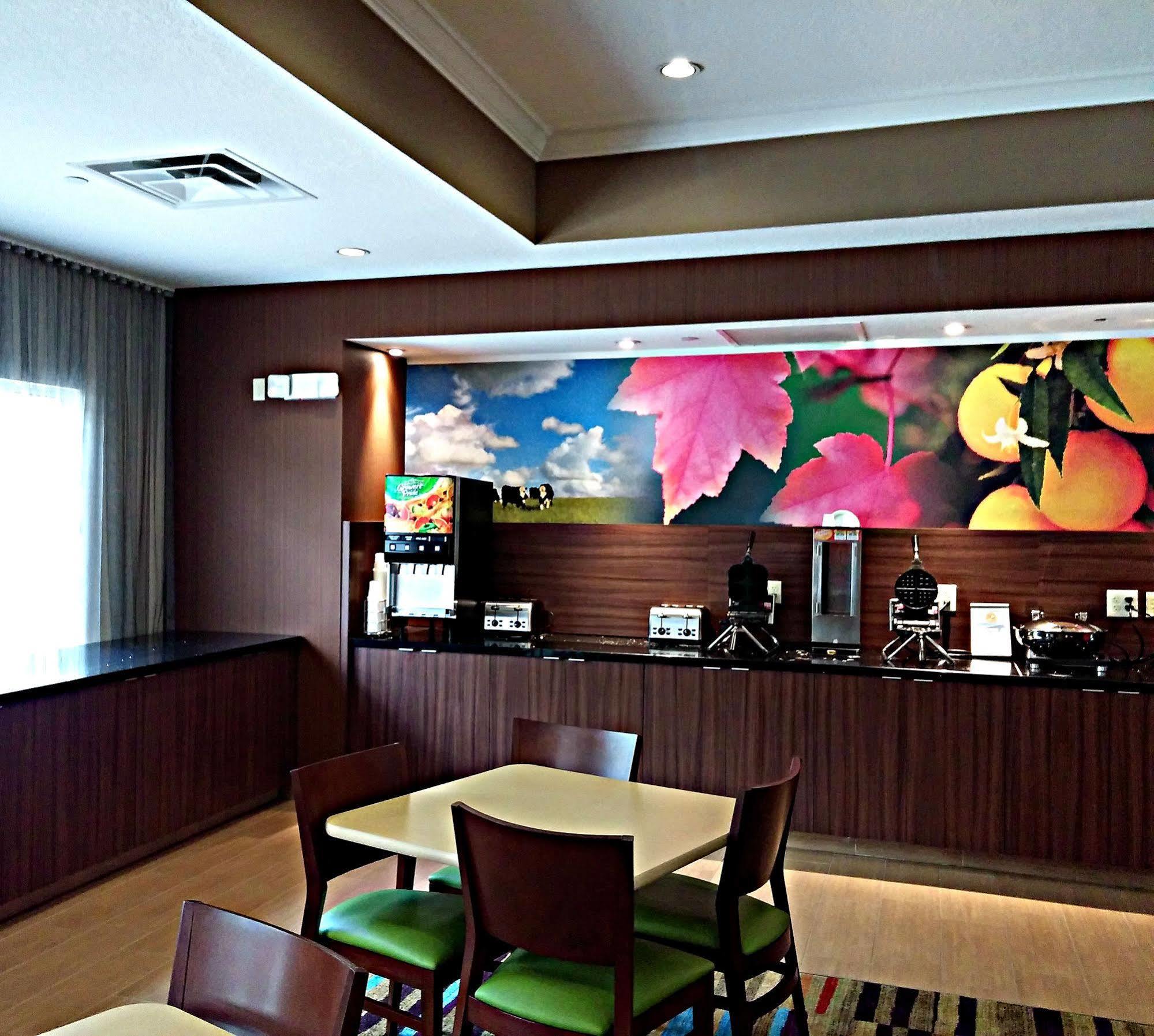 Fairfield Inn Orlando Airport Exteriör bild